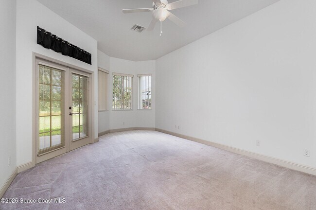 Building Photo - 3641 Gatlin Dr