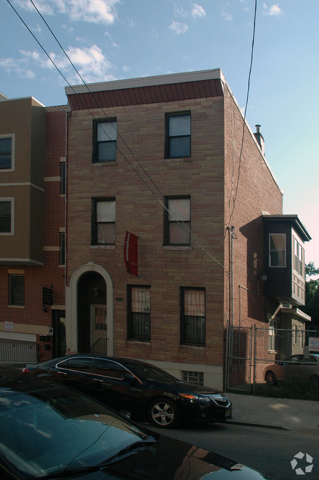 Primary Photo - 1529 N 15th St