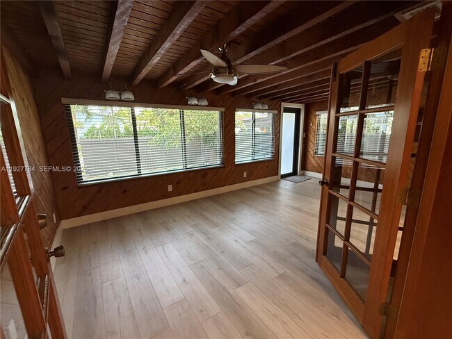 Building Photo - 5900 SW 6th St