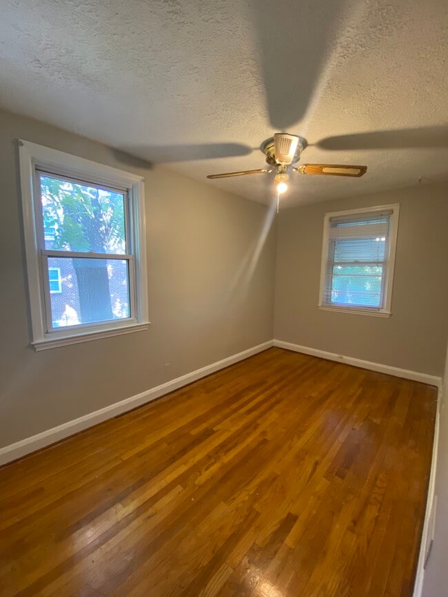 Building Photo - 4812 Stafford St