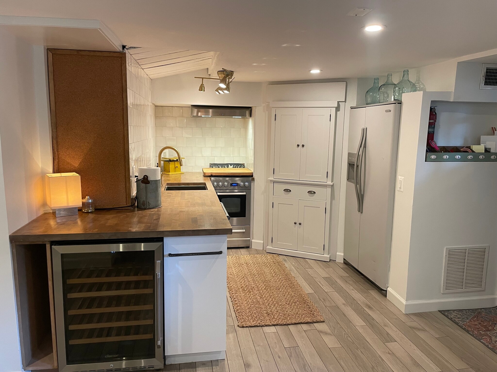 Building Photo - 402 N Cleveland St