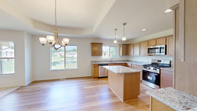 Building Photo - 5391 Swan Dr