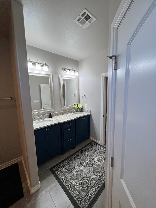 Building Photo - 13682 Cornwallis Dr