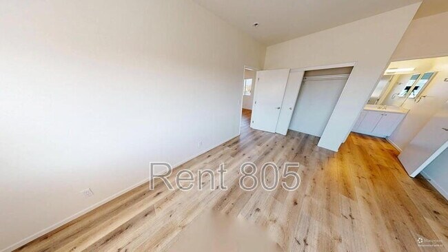 Building Photo - 4830 Terrace Ave