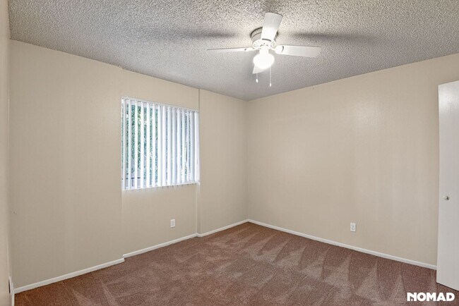 Building Photo - 6502 N 17th Ave