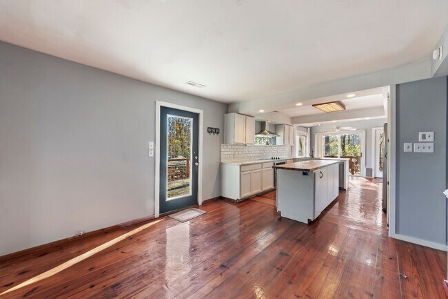 Building Photo - 1029 French Quarter Creek Rd