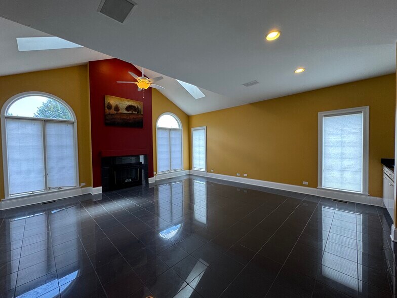 Building Photo - 4871 Boulder Ln