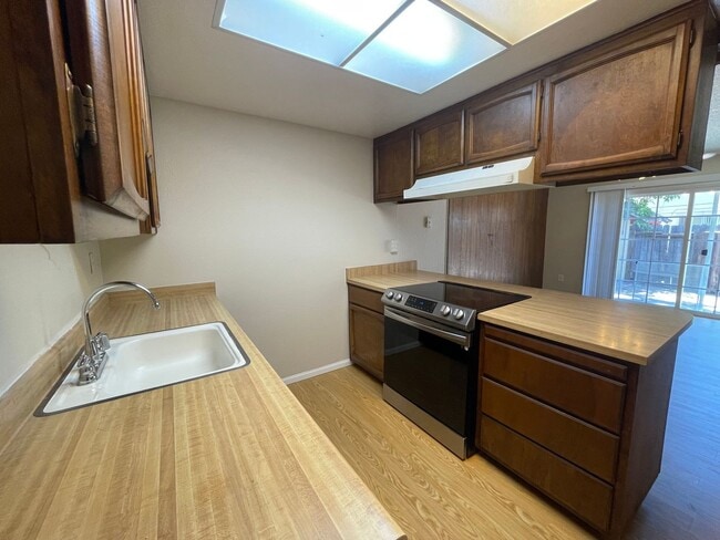 Building Photo - Charming 2 Bedroom, 2 Bath Duplex in Citru...