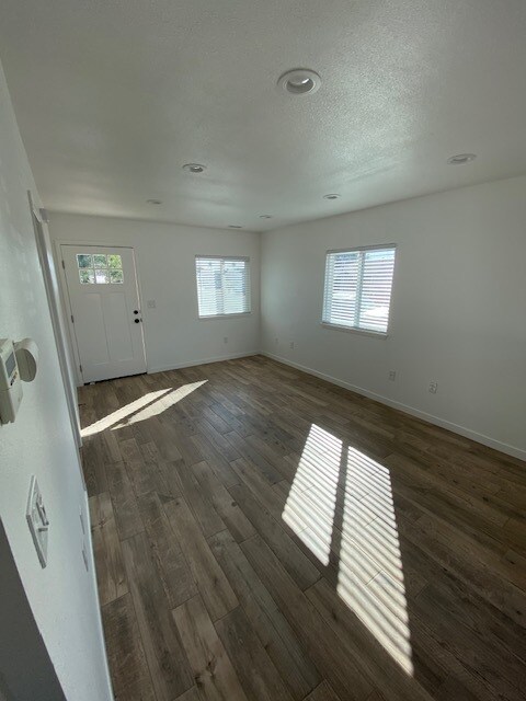 Building Photo - 4204 Cherokee Ave