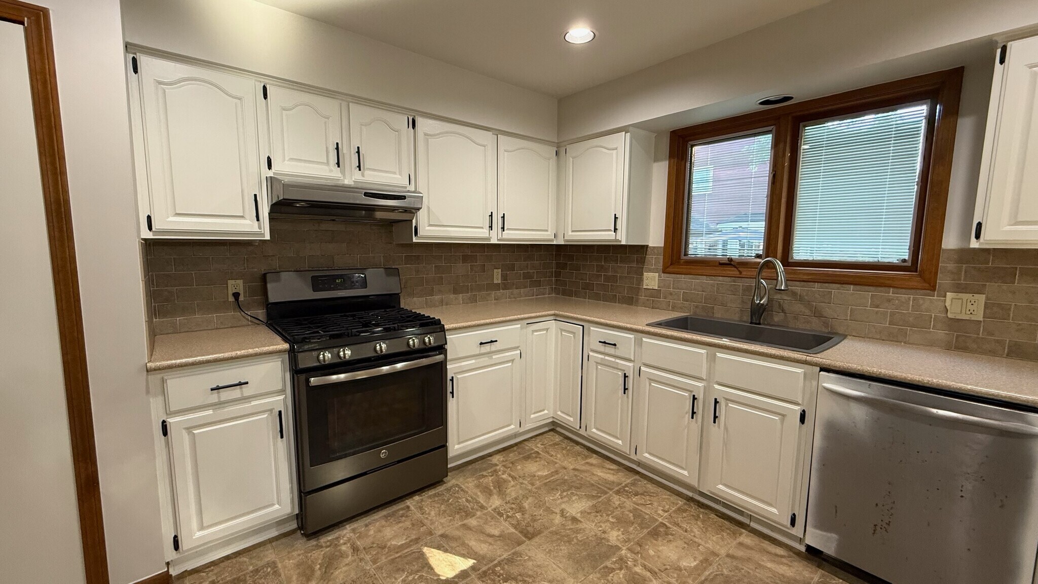 Building Photo - 22267 Heatherbrae Way S