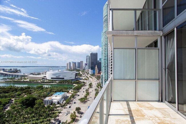 Building Photo - 1100 Biscayne Blvd