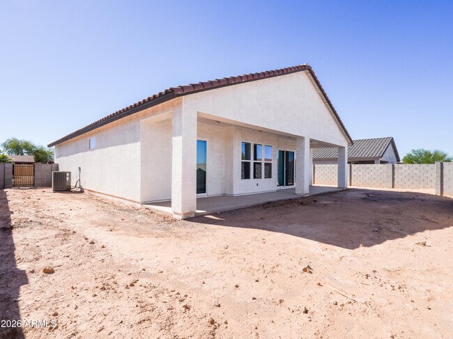 Building Photo - 11000 Cove Dr
