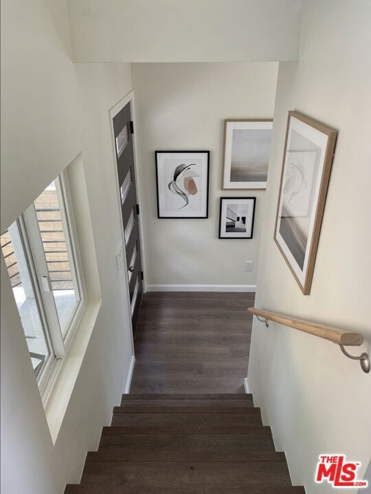 Building Photo - 23749 Canyon Dr