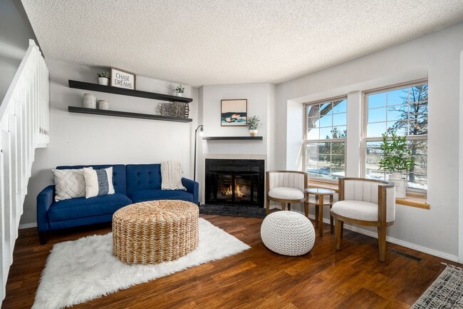 Building Photo - 6614 Overland Dr