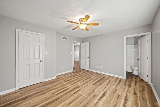 Building Photo - 1060 Butler Dr