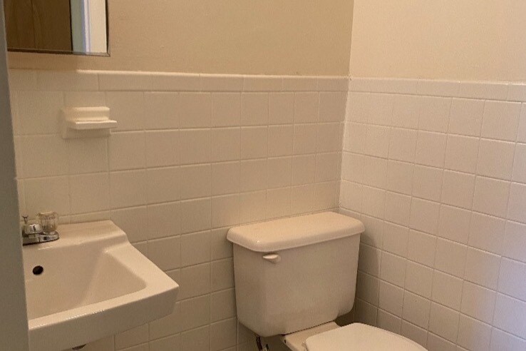 Building Photo - 1135 Commonwealth Ave