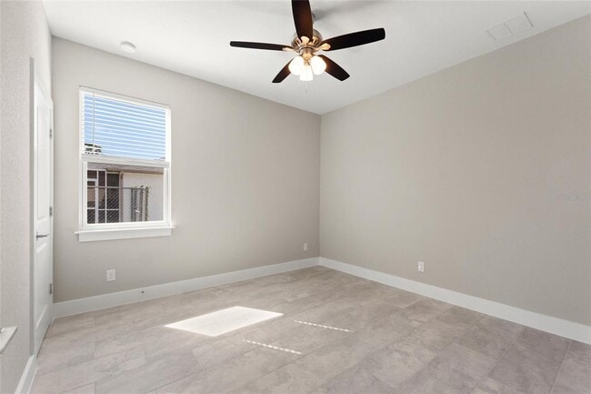 Building Photo - 3707 Fontainebleau St