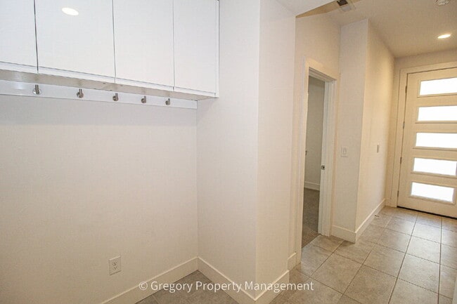 Building Photo - 9631A NE 183rd St