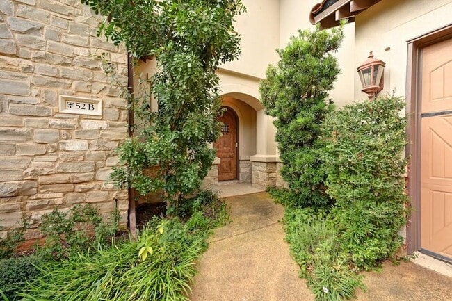 Building Photo - 1036 Liberty Park Dr