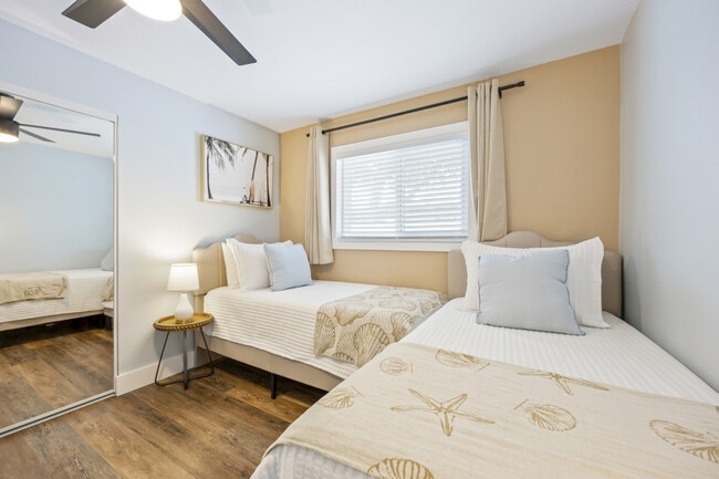 Building Photo - 79 S Brevard Ave