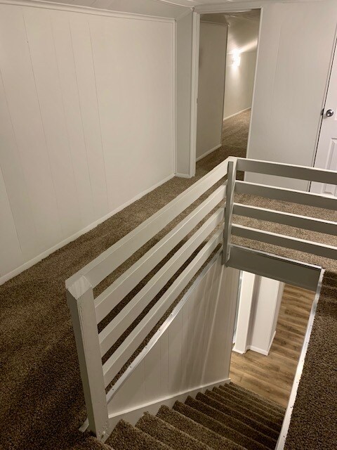 Building Photo - 824 Center St