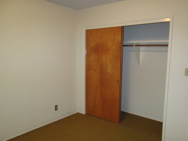 Building Photo - 634 Couper Dr