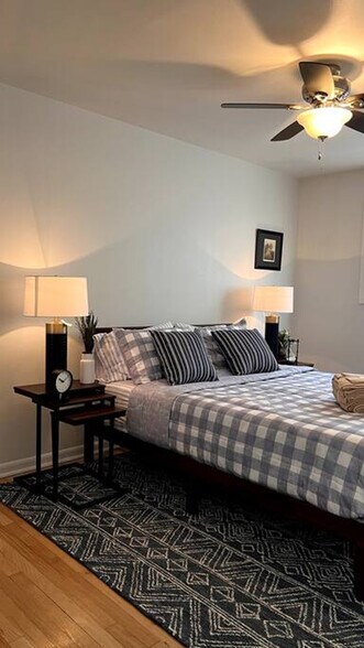 Building Photo - 517 E Division St