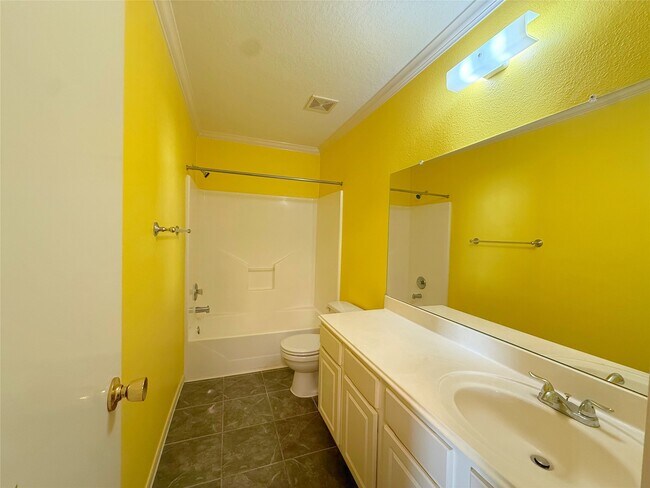 Building Photo - 16015 Youpon Valley Dr