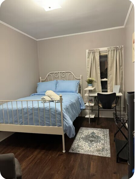 Bedroom 4 - 9 Hill Pl