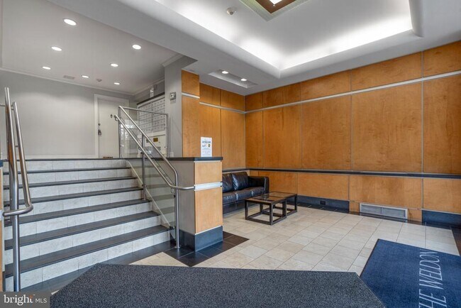 Building Photo - 1730 Arlington Blvd