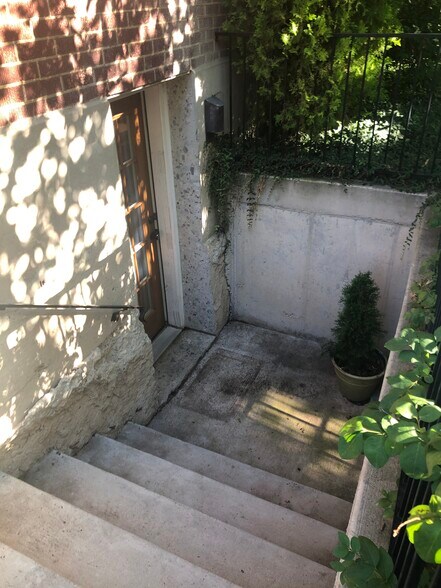 Building Photo - 1648 E 3350 S