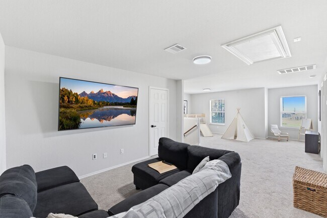 Building Photo - 8027 Dauntless Dr