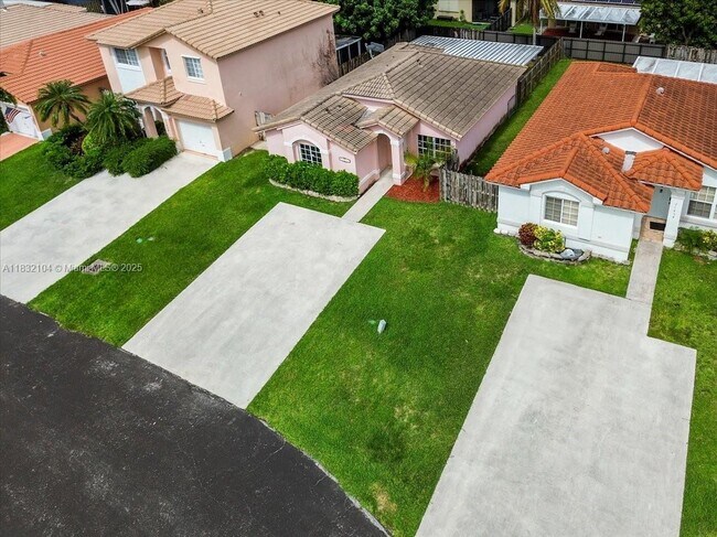 Primary Photo - 21462 SW 88th Pl