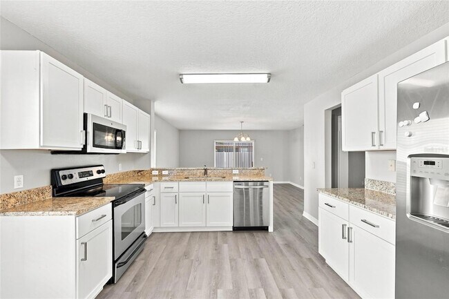 Building Photo - 516 Bella Rosa Cir