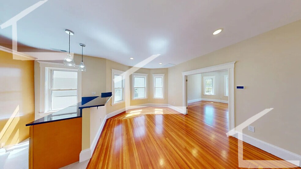 Building Photo - 27 Champney St