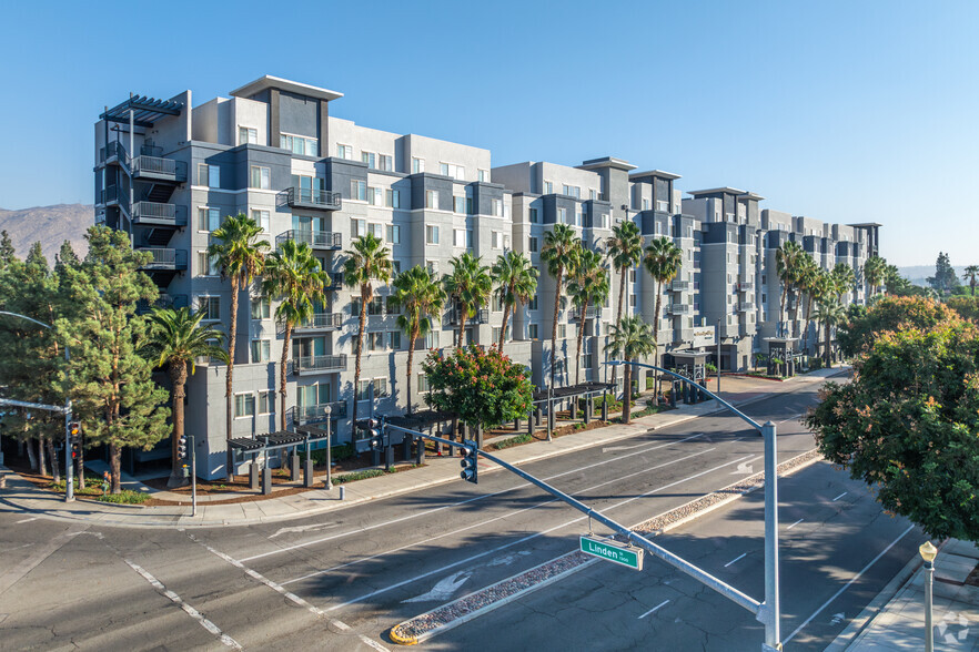 Luxurious Off Campus Housing - University Village Towers