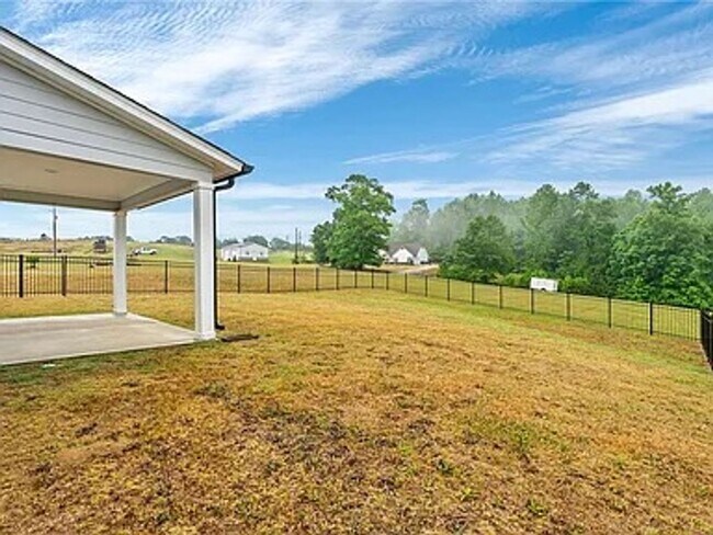Building Photo - 285 Co Rd 44
