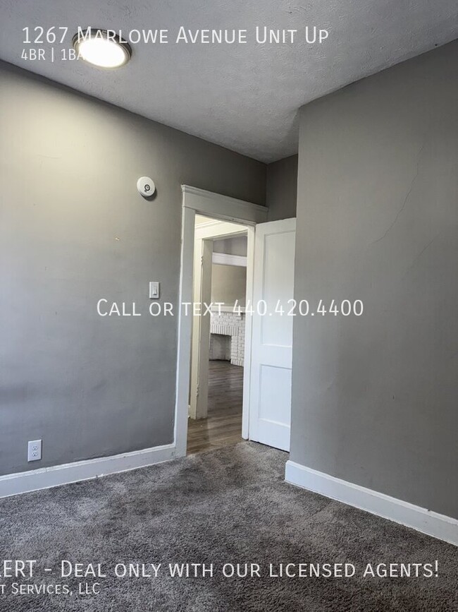 Building Photo - Updated 4 bed 1 bath 2 floors unit with a ...