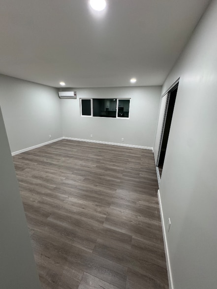 Building Photo - 5808 Tujunga Ave