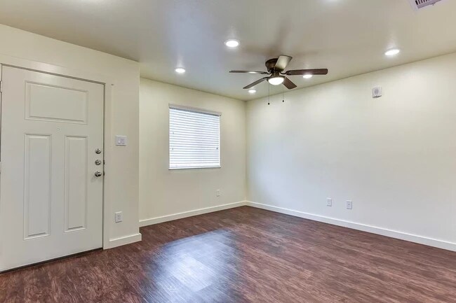 Primary Photo - 21155 Gosling Rd