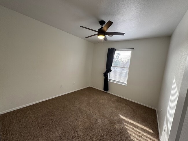 Building Photo - Queen Creek 3br House