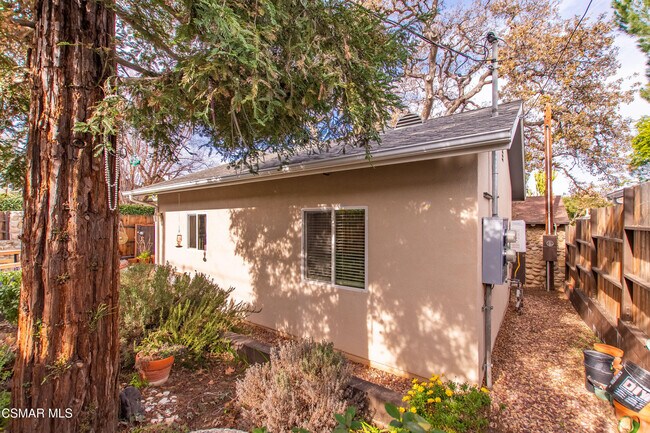 Building Photo - 1226 Aster St