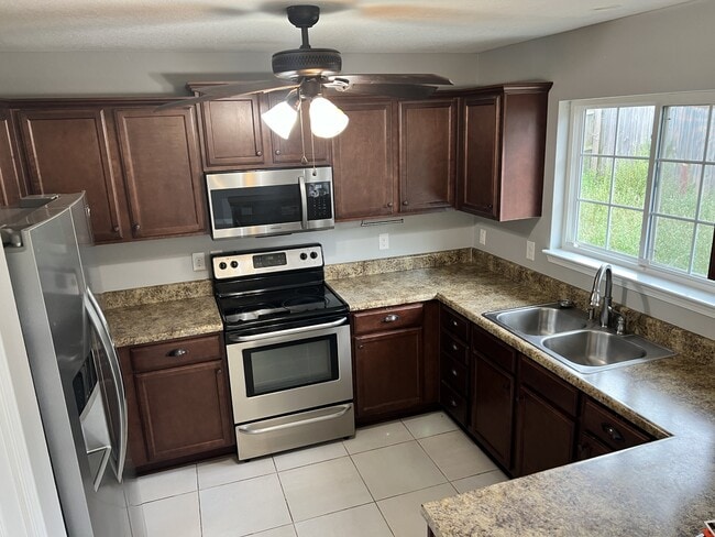 Building Photo - 103 Haislip Dr