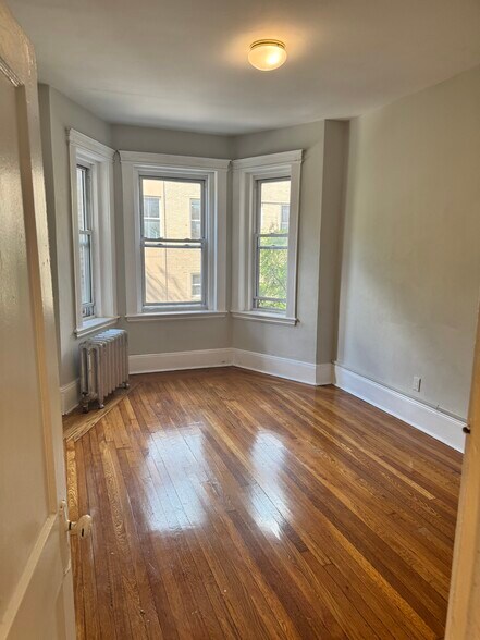 Building Photo - 45 Hemenway St