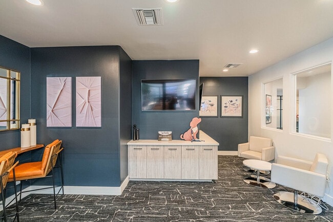 Building Photo - 2150 S 55th St