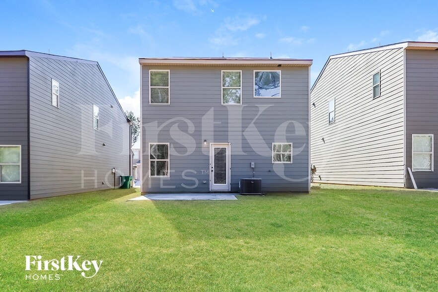 Building Photo - 5768 Woodside Crossing