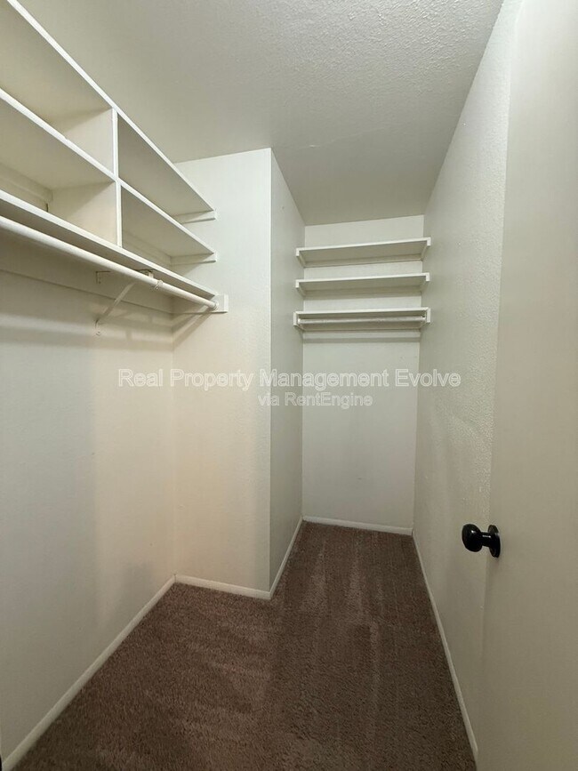 Building Photo - 18626 N 34th Ave