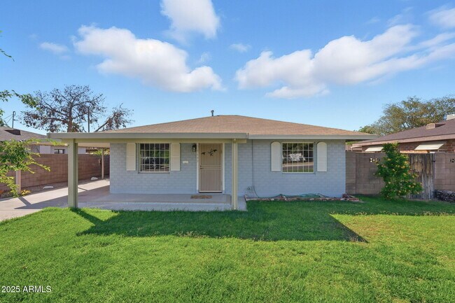 Building Photo - 3640 N 21st Ave