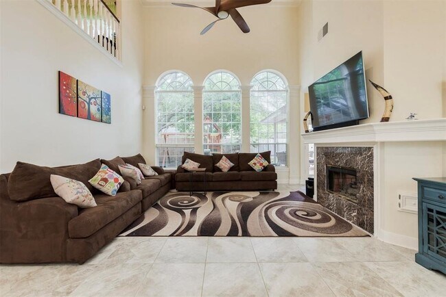 Building Photo - 14103 Heatherhill Pl