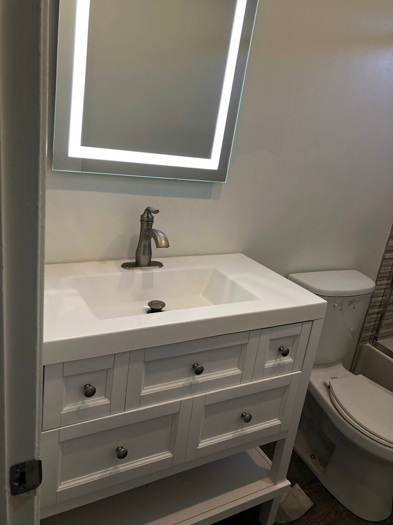 Building Photo - 3611 Mentone Ave